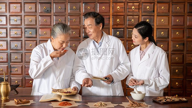 孕妇按摩精油推荐：如何选择安全有效的产品